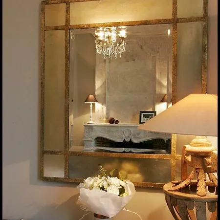 Maison De La Bourgade Bed and Breakfast 4*